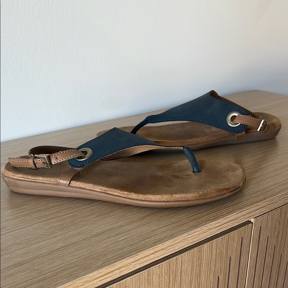 White Mountain Sandals- super cute and comfortable 💕